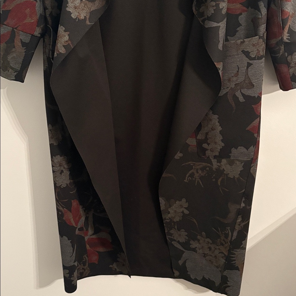 Periphery Floral Jacket - Picture 4 of 6
